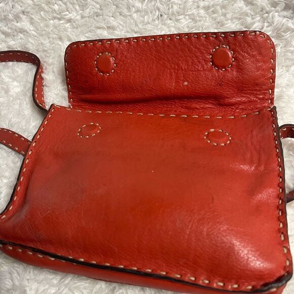 Johnny Farah New York Leather Red small shoulder bag Stitching accent. - Picture 8 of 14